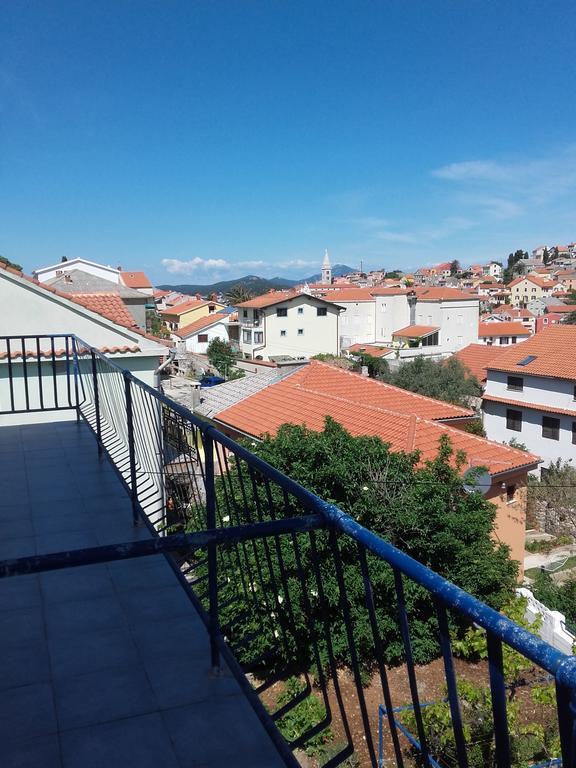 Apartment Malvina Mali Losinj Bagian luar foto